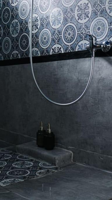Sahara Studio With Shared Bathroom In City Centre Bratislava Bagian luar foto