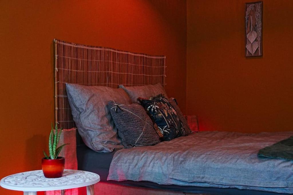Sahara Studio With Shared Bathroom In City Centre Bratislava Bagian luar foto