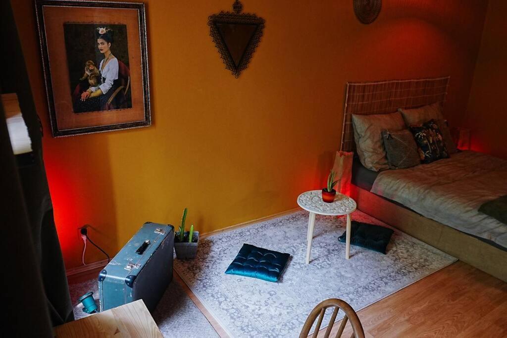 Sahara Studio With Shared Bathroom In City Centre Bratislava Bagian luar foto