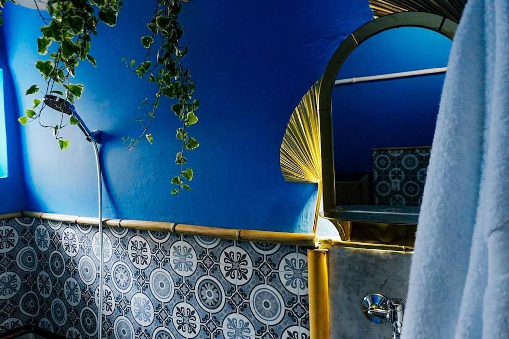 Sahara Studio With Shared Bathroom In City Centre Bratislava Bagian luar foto