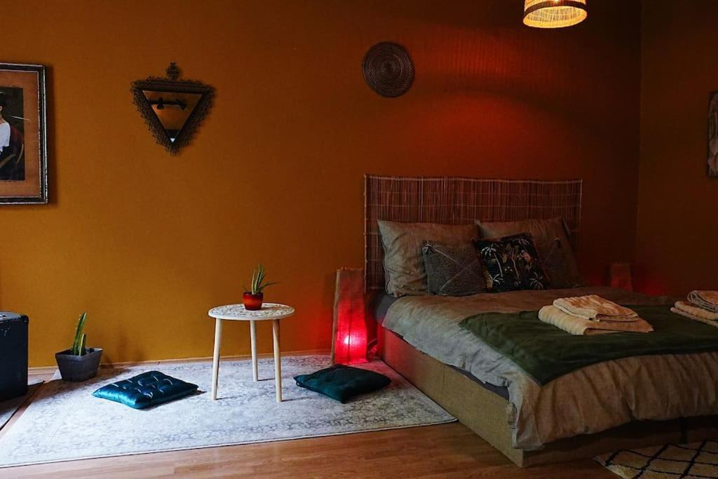 Sahara Studio With Shared Bathroom In City Centre Bratislava Bagian luar foto